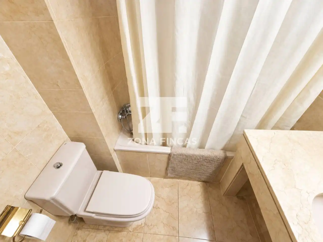 Baño de Piso en venta en Badalona con Aire acondicionado, Calefacción y Terraza