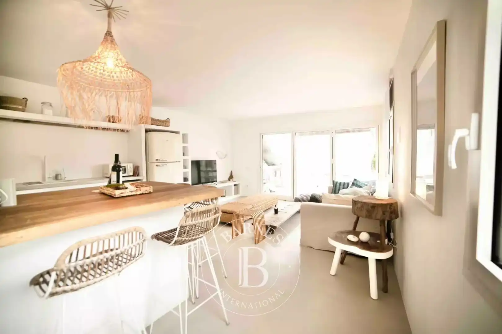 Sala d'estar de Finca rústica en venda en L'Escala amb Aire condicionat, Calefacció i Moblat