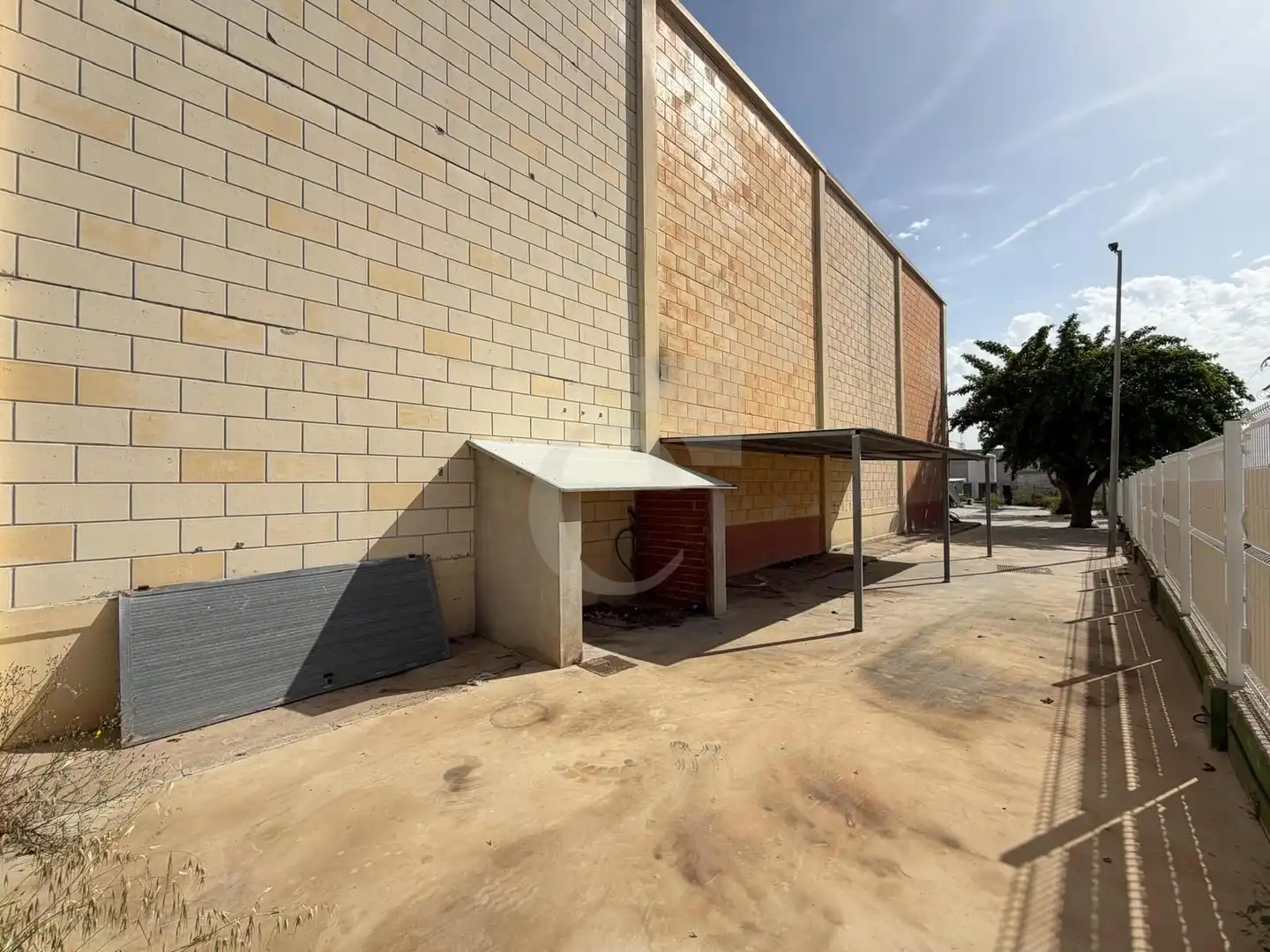 Industrial buildings for rent in Cheste