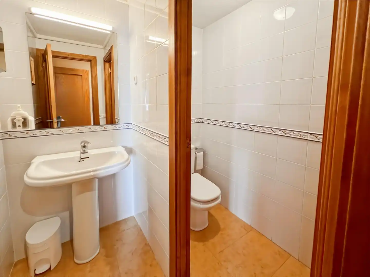 Bathroom of Country homes for sale in Buitrago del Lozoya  with Air Conditioner and Alarm