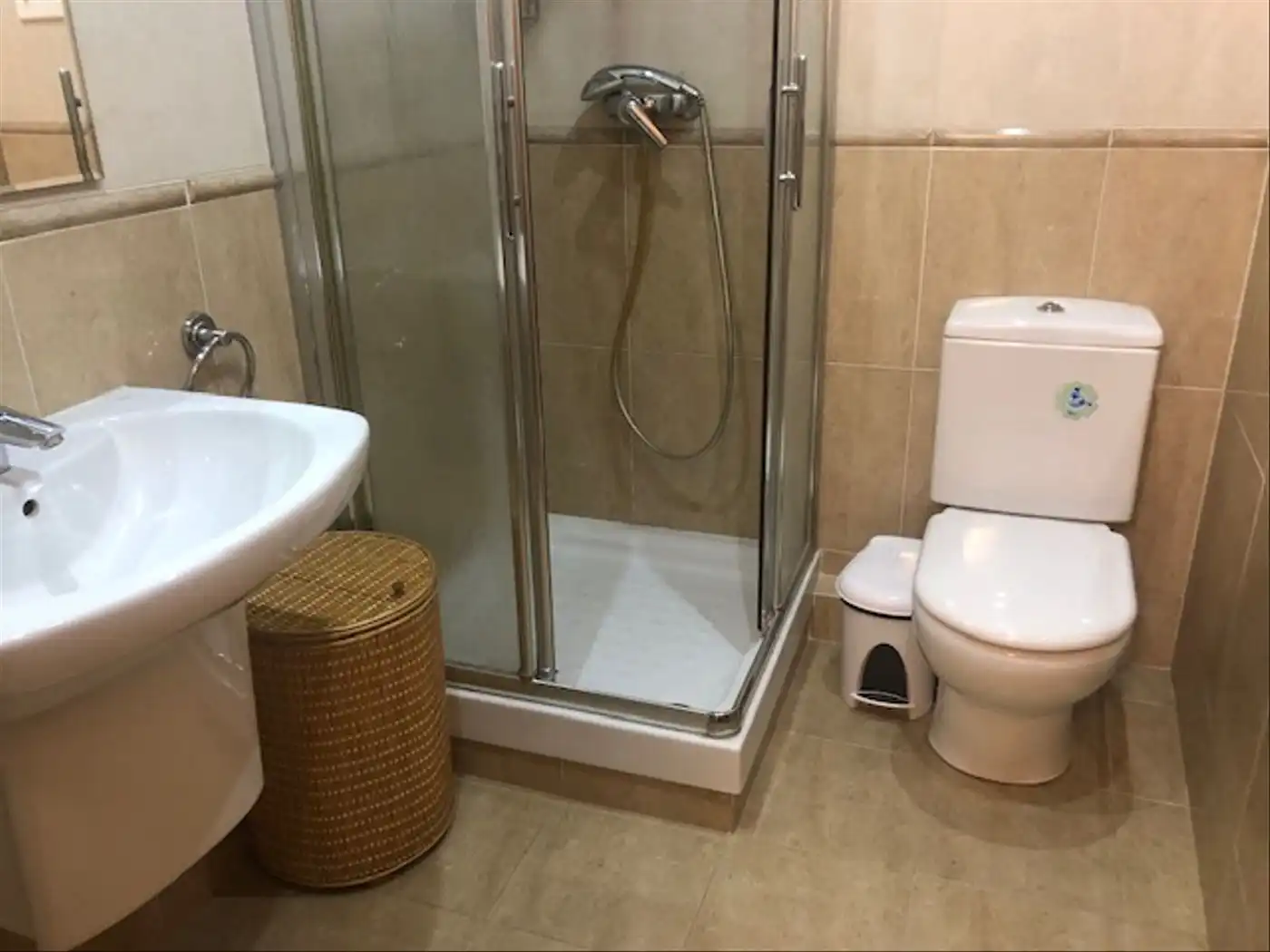 Bathroom of Flat for rent in Barcelona  with Terrace, Furnished and Oven