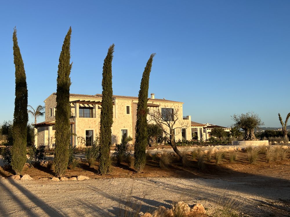 Vista exterior de Finca rústica de lloguer en Santanyí amb Aire condicionat i Moblat