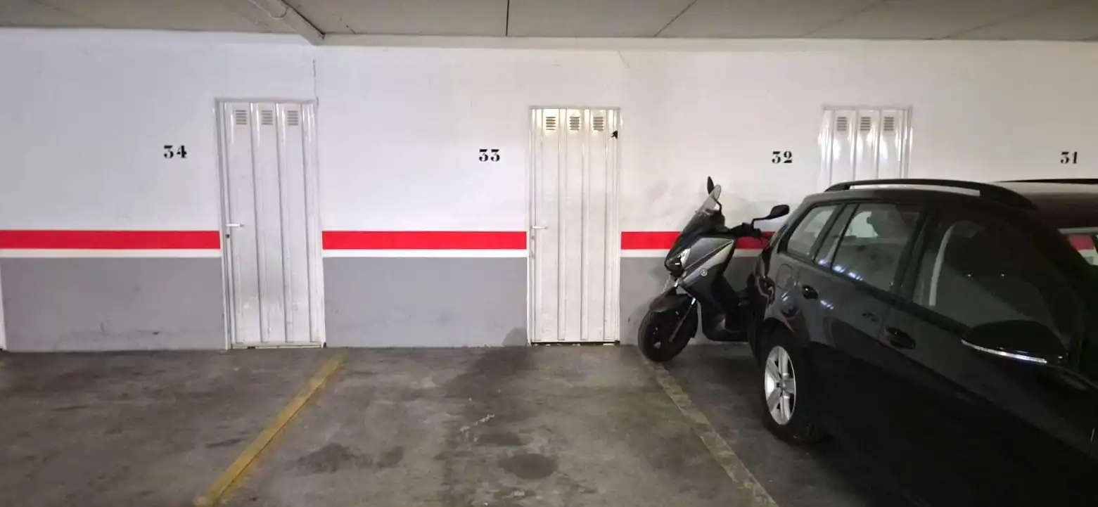 Parking of Houses for sale in Simancas  with Heating, Private garden and Storage room