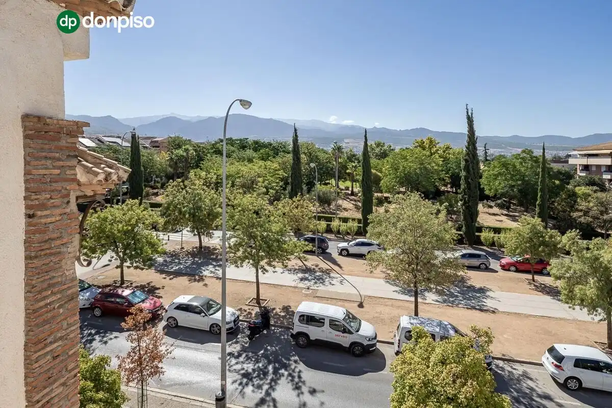 Vista exterior de Casa adosada en venta en Genil