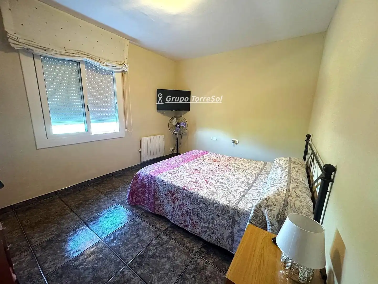 Bedroom of Houses for sale in La Bisbal del Penedès  with Air Conditioner, Heating and Terrace