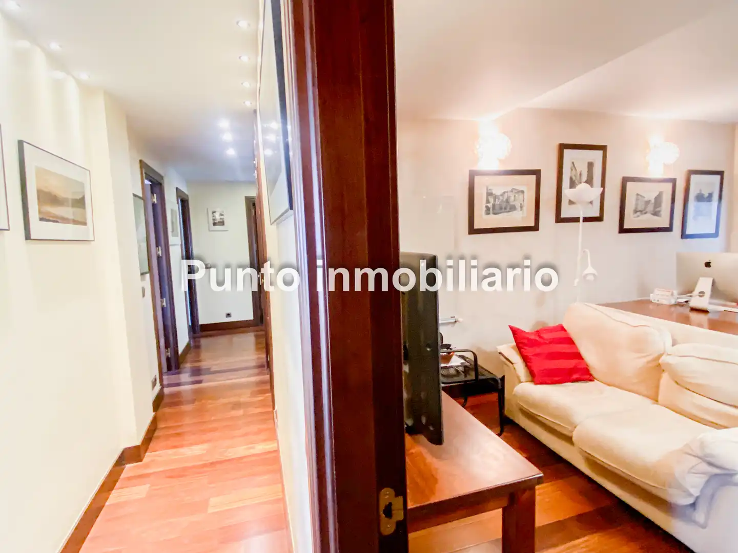 Sala de estar de Piso en venta en Valladolid con Aire acondicionado, Calefacción y Parquet