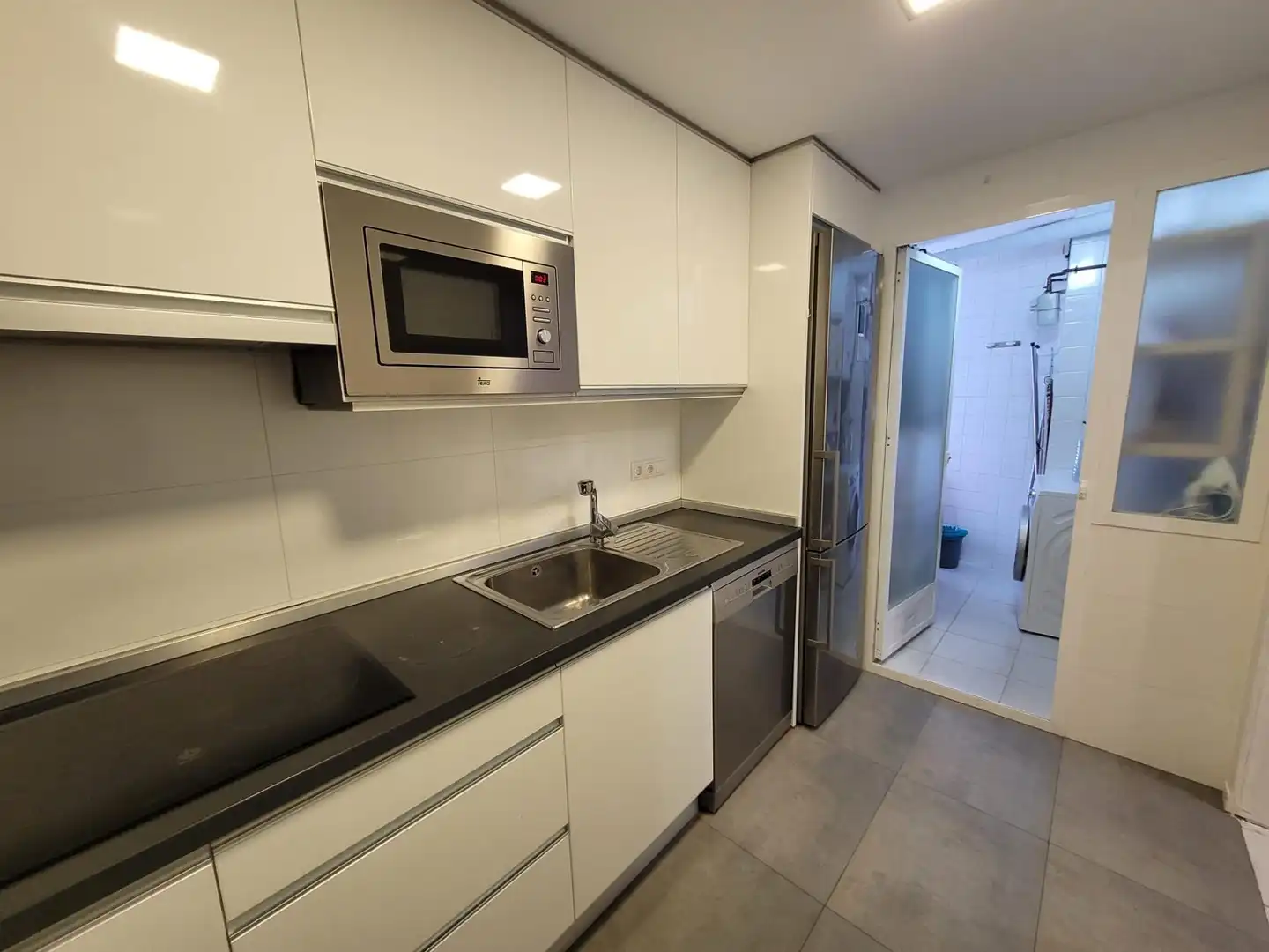 Cuina de Apartament en venda en Alicante / Alacant amb Calefacció, Jardí privat i Terrassa