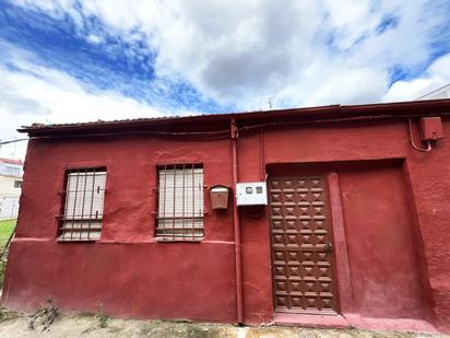 Exterior view of Single-family semi-detached for sale in Valladolid Capital