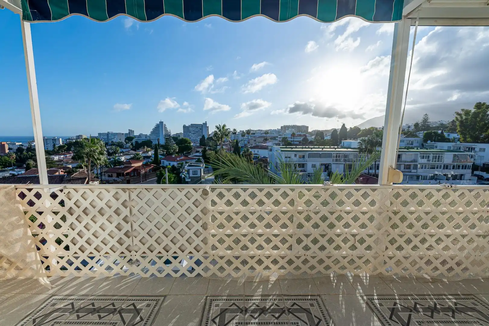 Terraza de Apartamento en venta en Benalmádena con Aire acondicionado, Calefacción y Jardín privado