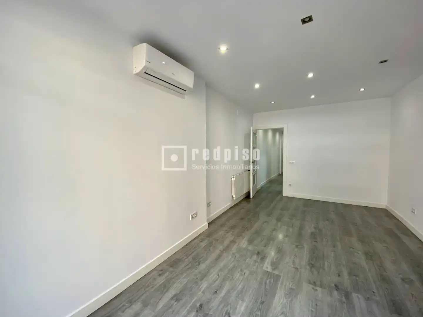 Piso en venta en Barcelona con Terraza
