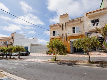 Maison avec balcon à vendre à Arico