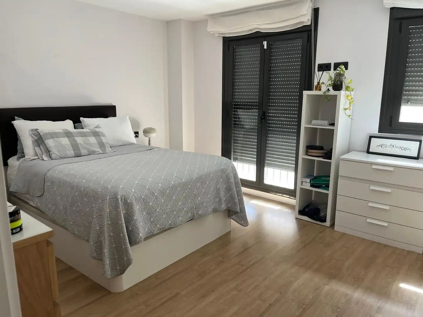 Dormitori de Pis en venda en Madrid amb Jardí privat, Traster i Alarma