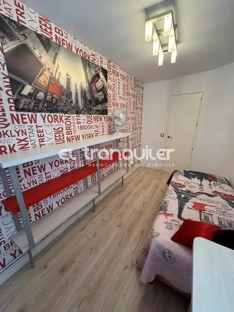Schlafzimmer von Wohnung zur Miete in Leganés mit Möbliert und Waschmaschine