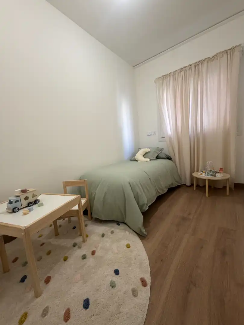 Bedroom of Flat for sale in Madrid  with Air Conditioner, Heating and Furnished