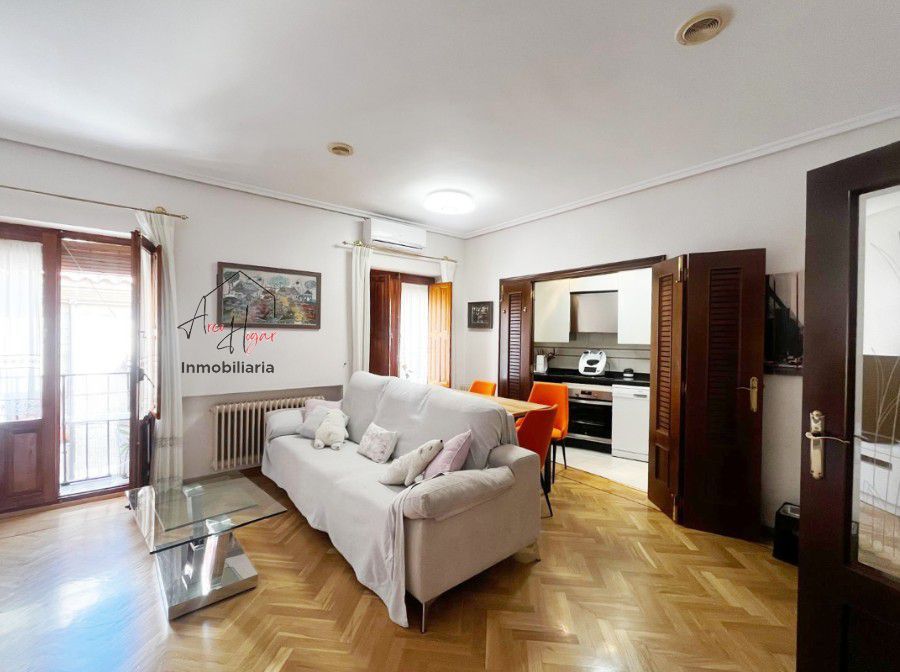 Sala d'estar de Pis en venda en Salamanca Capital amb Aire condicionat, Calefacció i Parquet