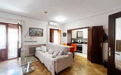 Sala d'estar de Pis en venda en Salamanca Capital amb Aire condicionat, Calefacció i Parquet