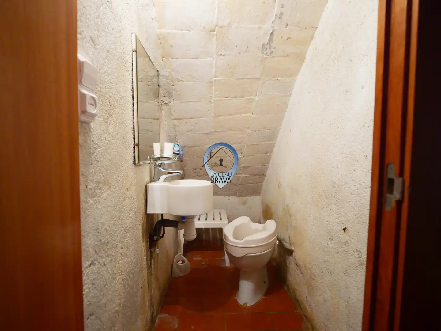 Badezimmer von Country house zum Verkauf in Bescanó mit Heizung, Privatgarten und Terrasse