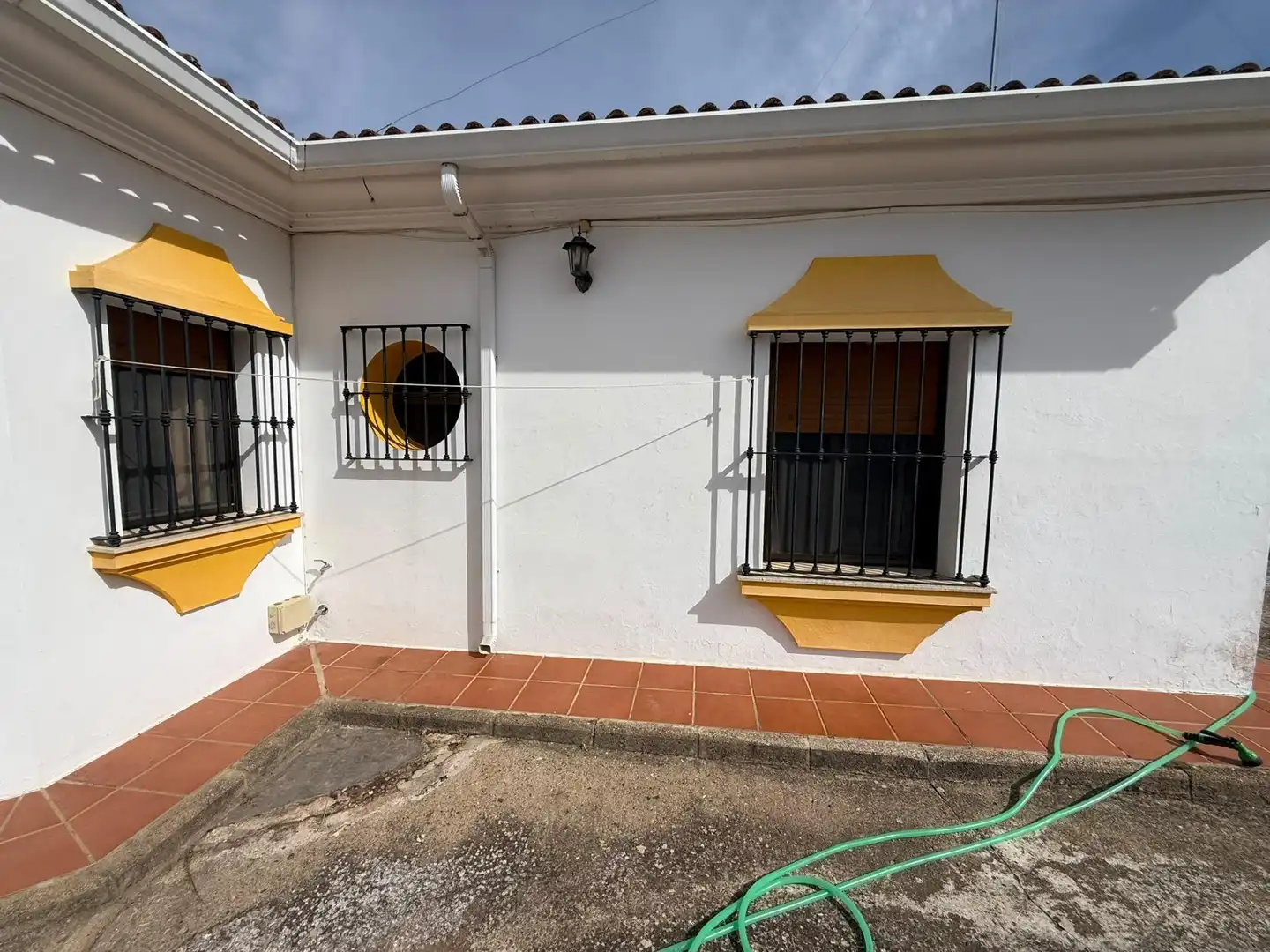 Houses for sale in Encinasola, Huelva