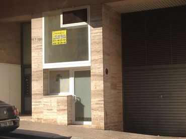 Local comercial en alquiler en Avinguda de les Bases de Manresa