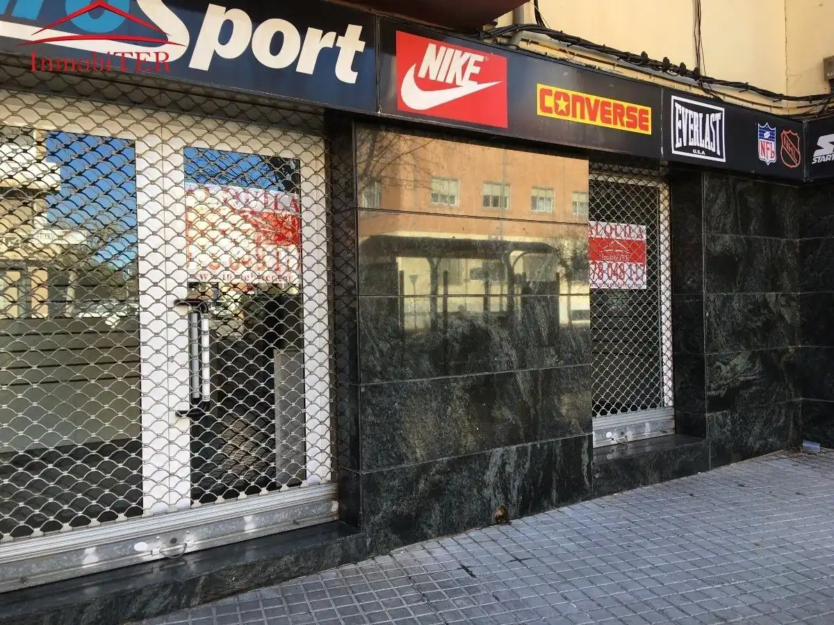Local en venta en Ensanche - Fuenfresca