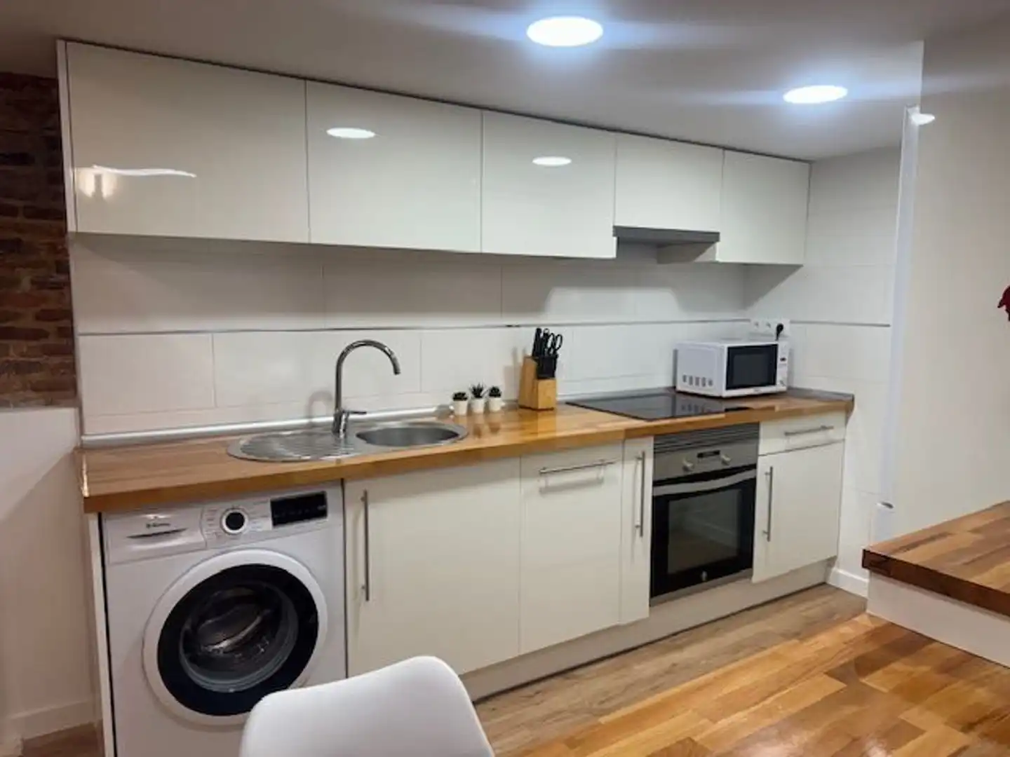 Cocina de Piso de alquiler en Madrid con Calefacción y Alarma