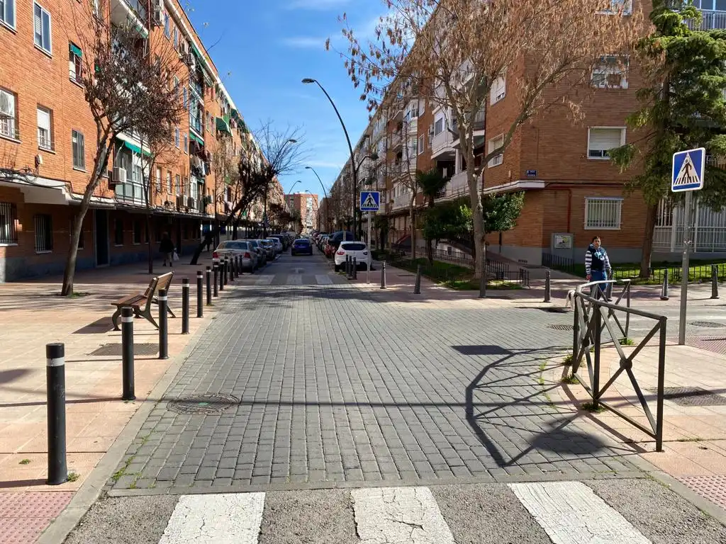 Zimmer in Calle Extremadura, 12, Juan de la Cierva