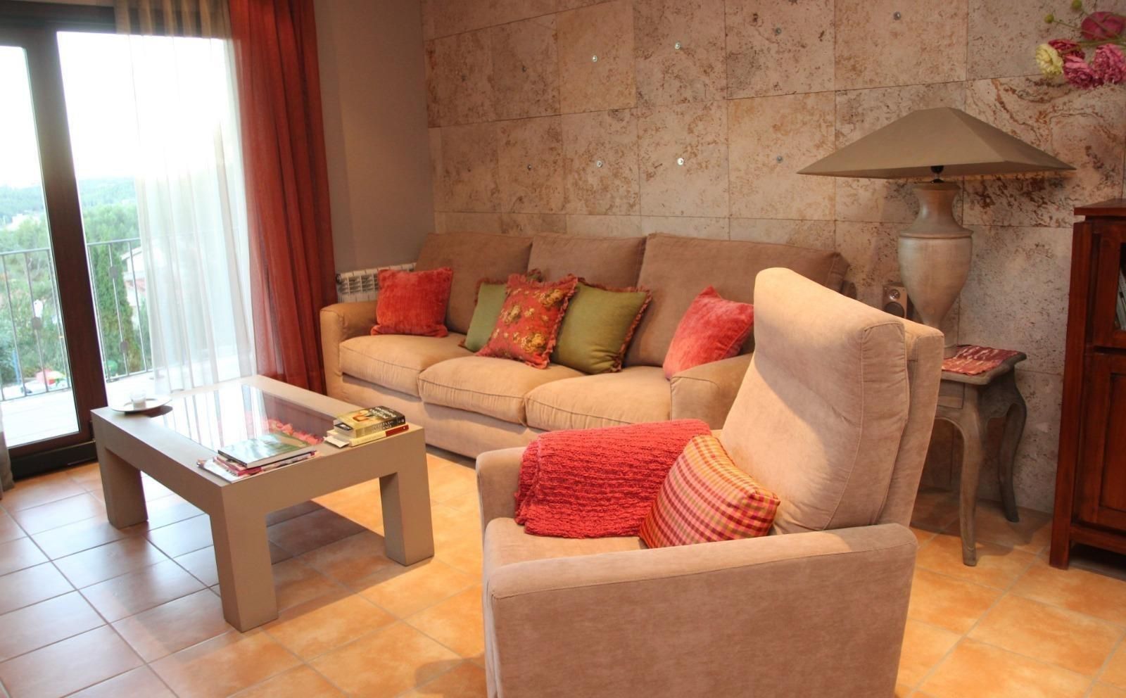 Sala d'estar de Casa o xalet en venda en Alcover amb Piscina comunitària