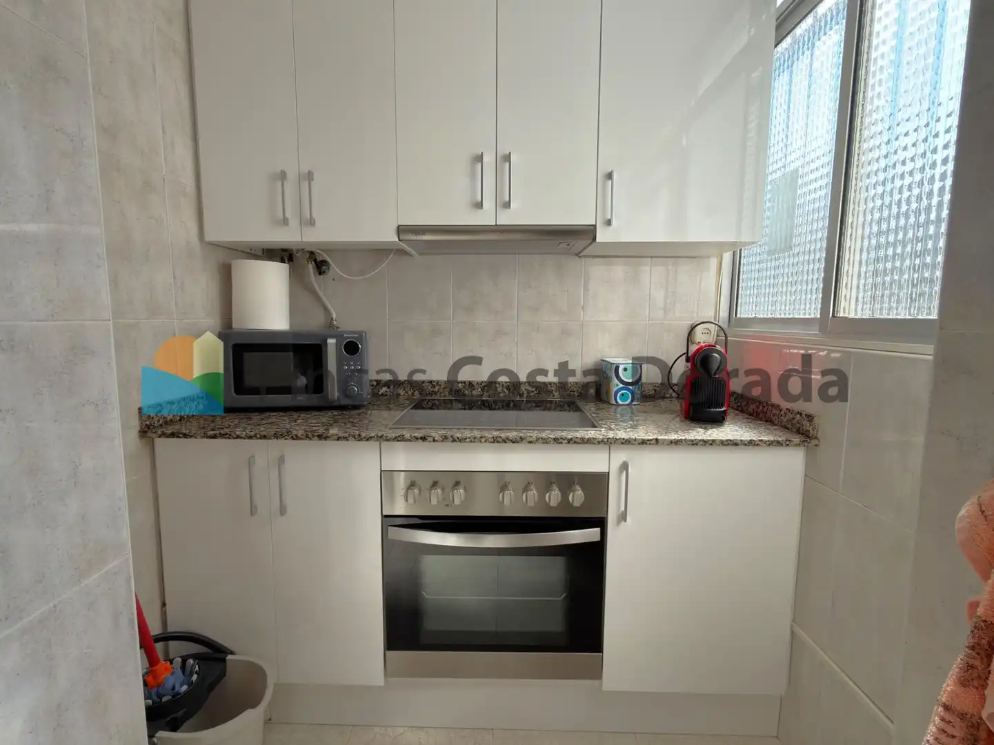 Cocina de Planta baja en venta en Vilanova i la Geltrú con Aire acondicionado, Jardín privado y Terraza