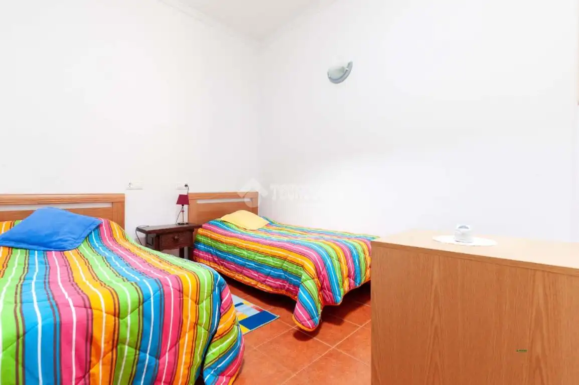 Detached homes for sale in C. Eduardo VII, Castell del Rey