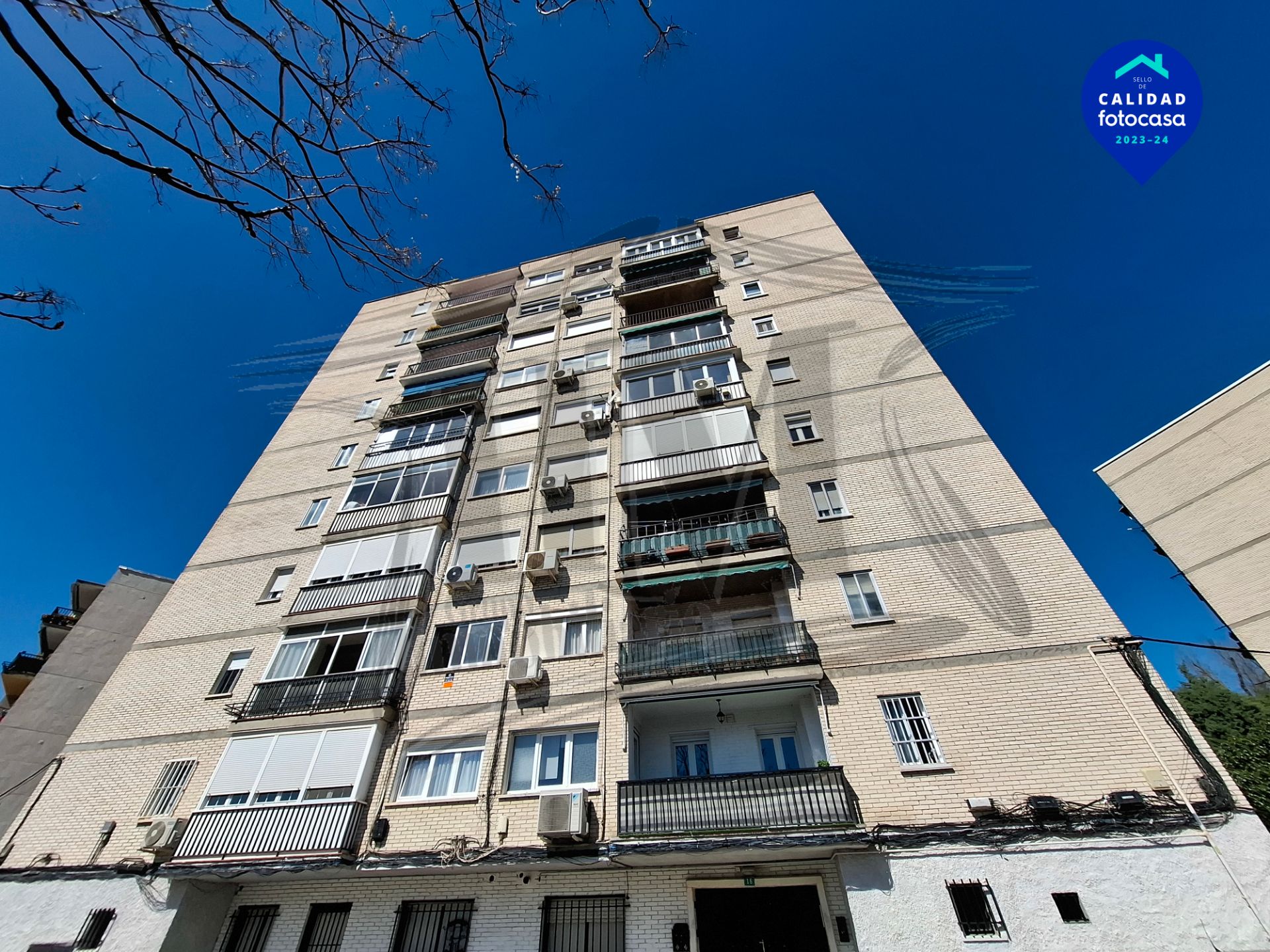 Vista exterior de Pis en venda en Coslada amb Calefacció, Parquet i Traster
