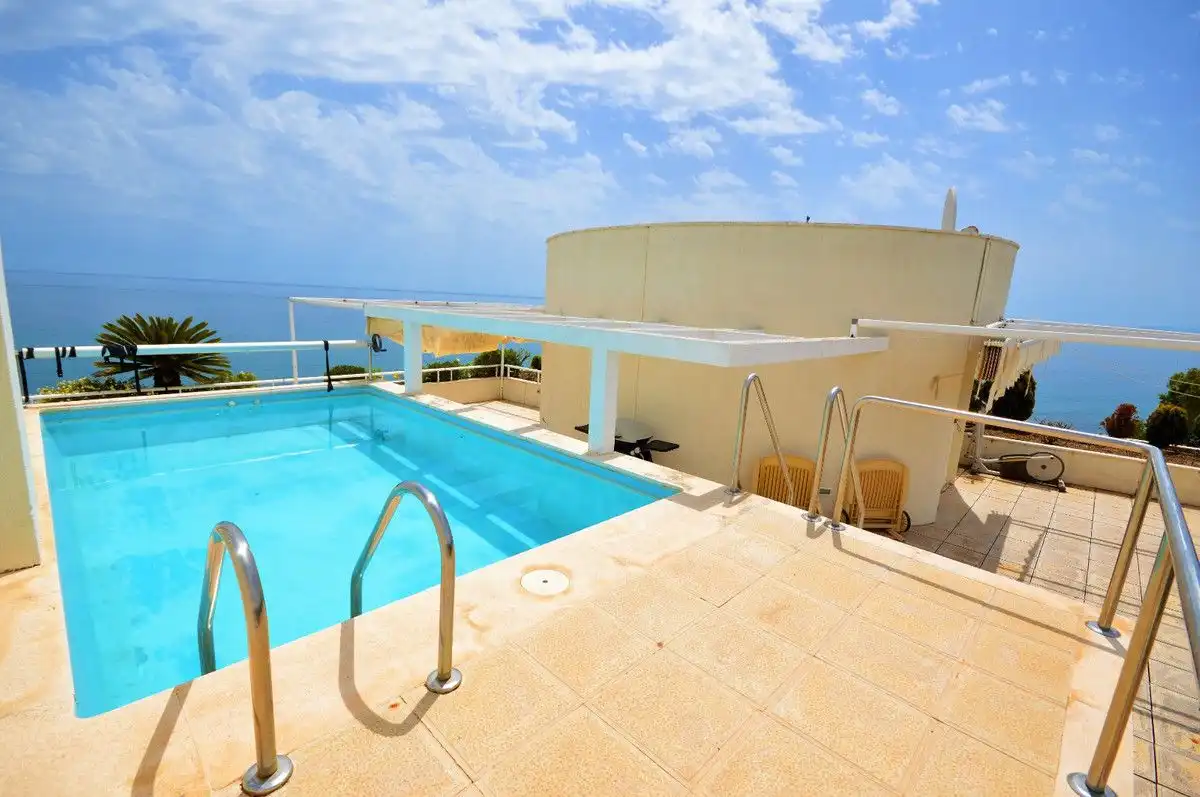 Ático con terraza en venta en Selwo, imagen 2