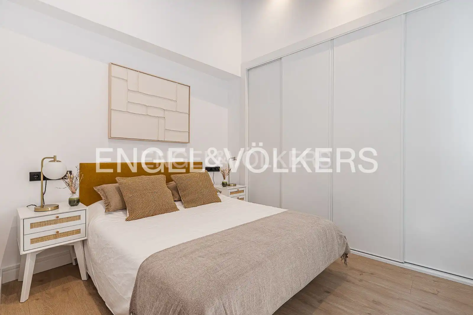 Bedroom of Attic for sale in Madrid  with Air Conditioner, Heating and Balcony