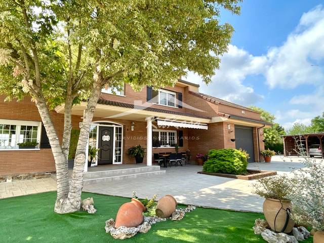 Casa-chalet en Venta en Alpicat