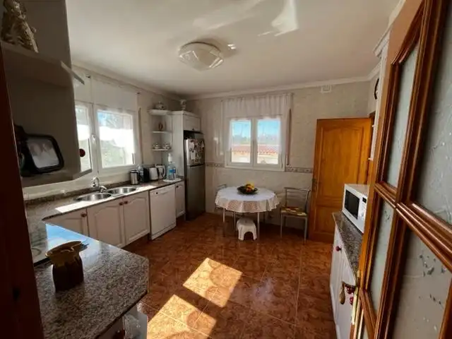 Detached house with pool for sale in del Centre, imagen 39