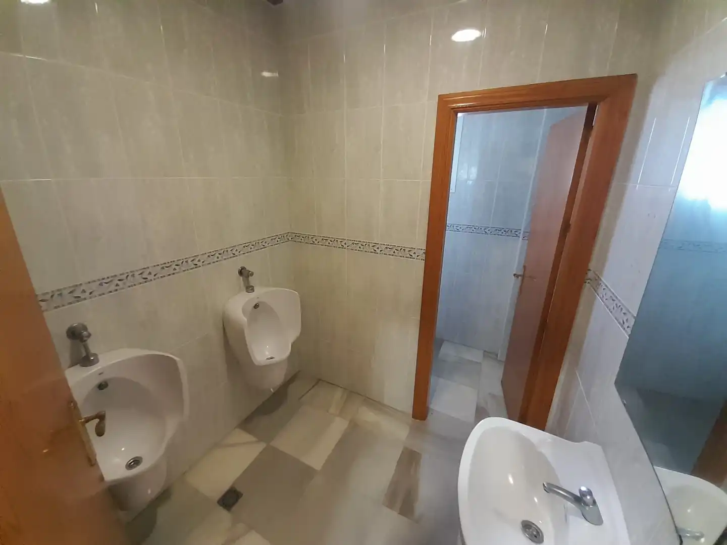 Local comercial en venda a C/ Mataserranos, imagen 23