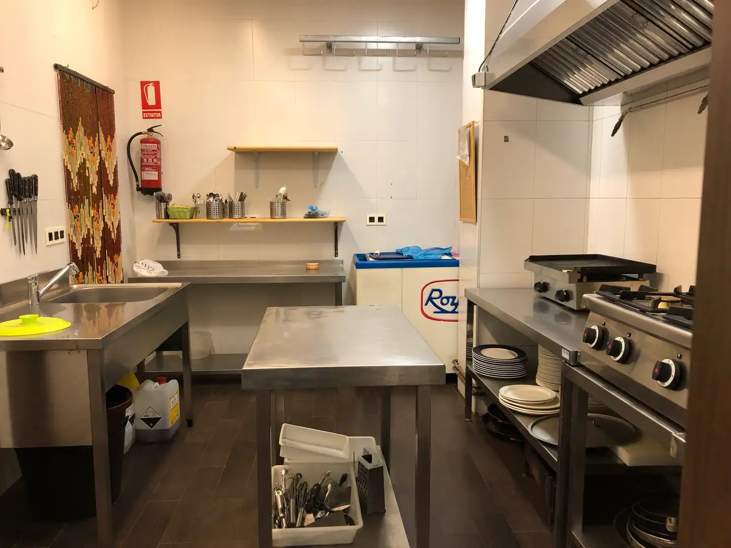 Kitchen of Commercial properties for sale in Ciudad Real  with Air Conditioner and Heating