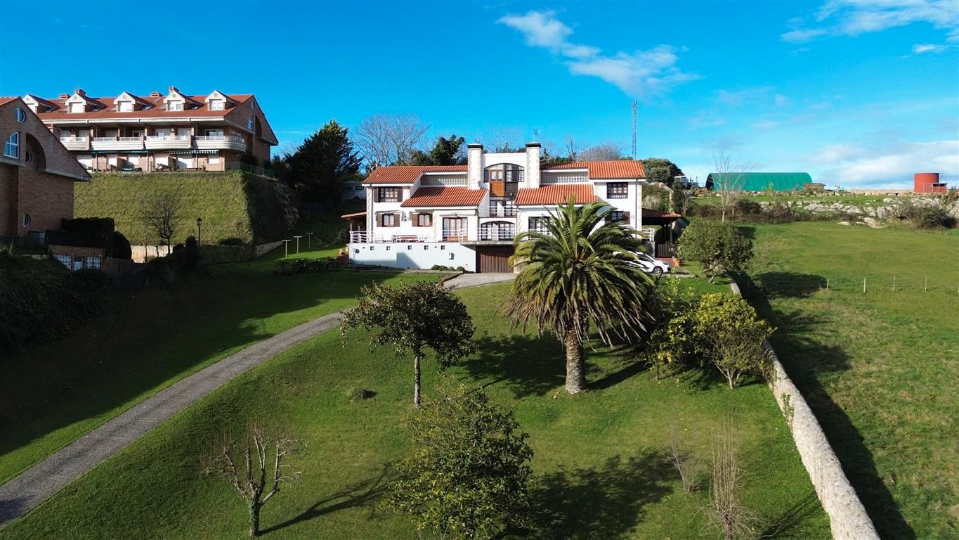 Exterior view of Residential for sale in San Vicente de la Barquera