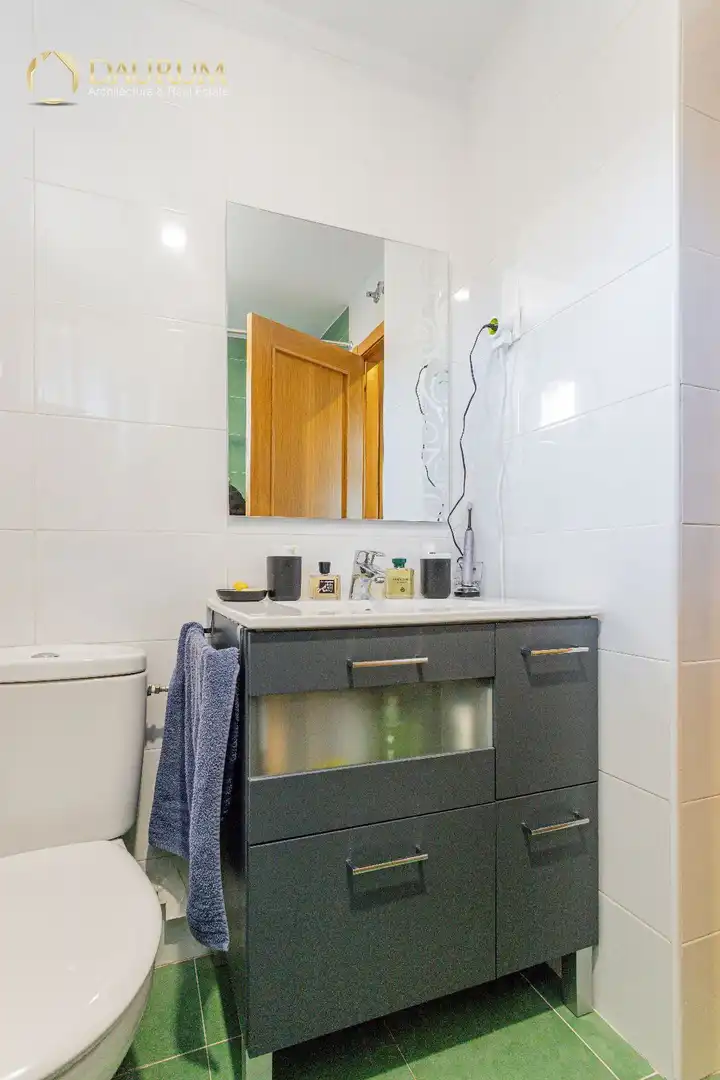 Baño de Casa adosada en venta en Meco con Aire acondicionado, Calefacción y Jardín privado