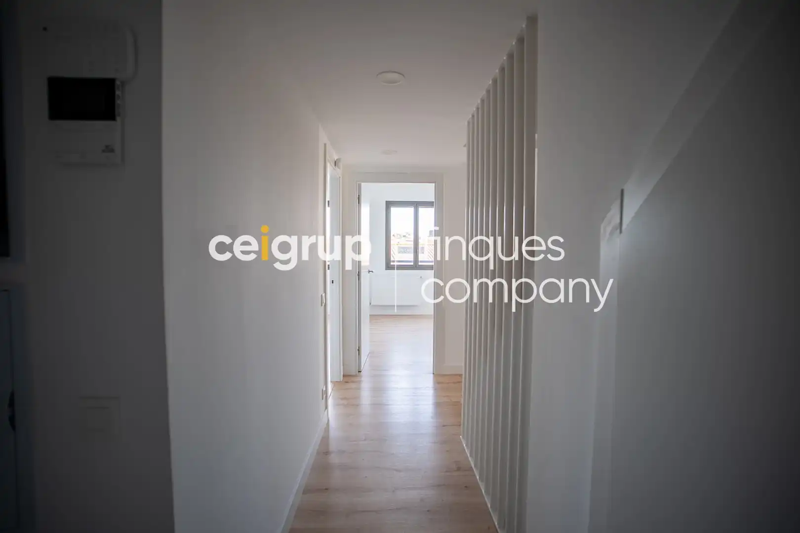 Dúplex en venta en Girona con Calefacción, Terraza y Piscina