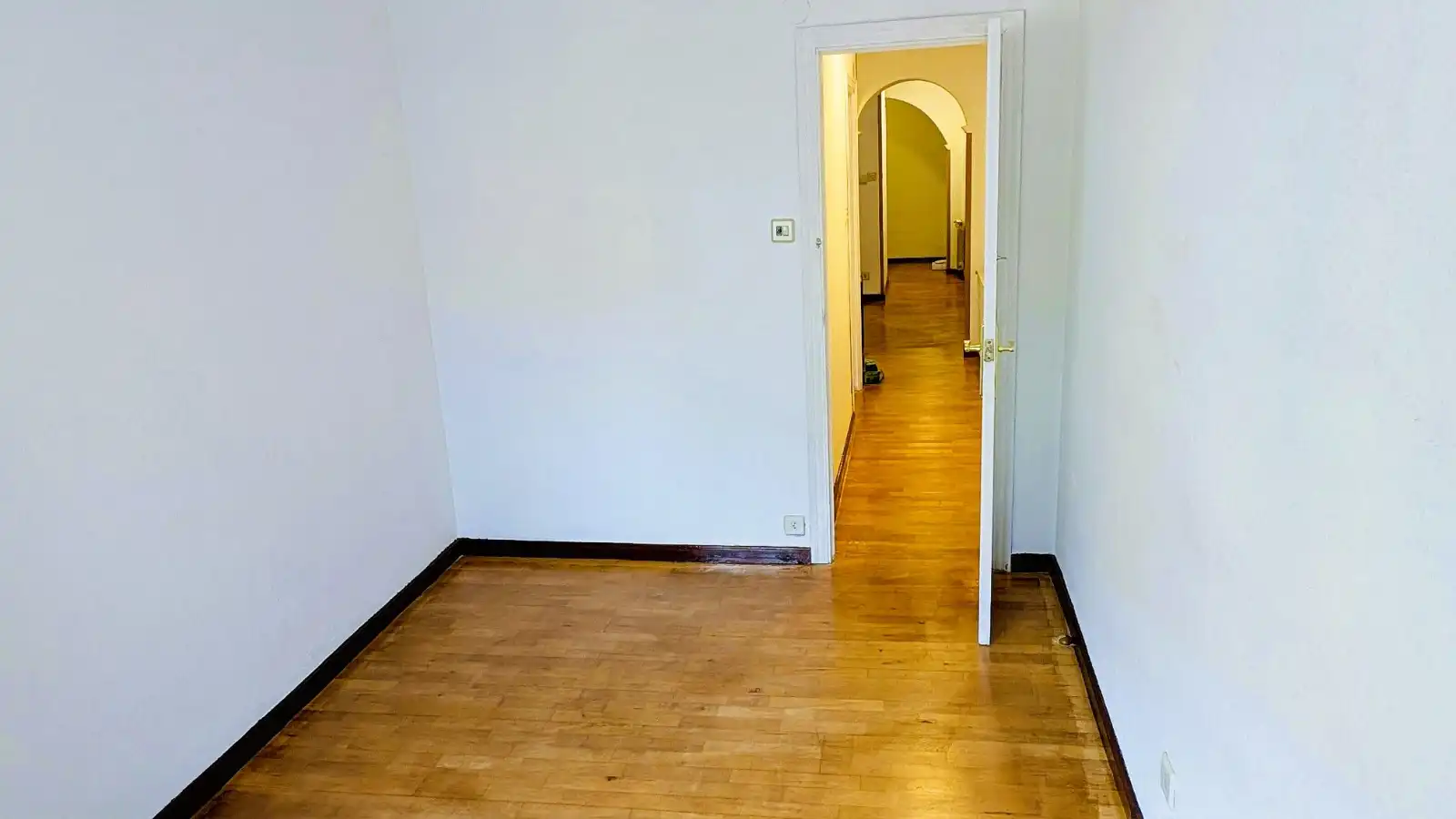 Flat for sale in Calle de Mariano Carderera, 30, Barrio de Delicias