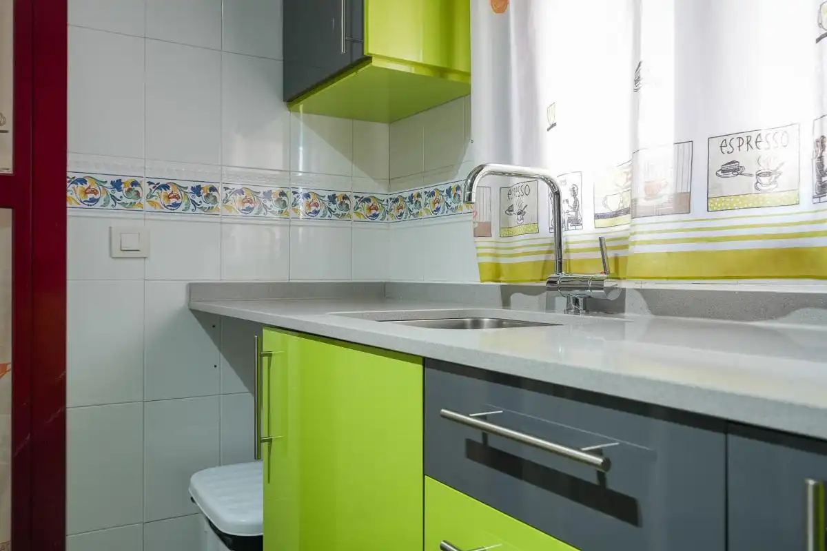 Cocina de Piso en venta en Torrejón de Ardoz con Aire acondicionado, Calefacción y Jardín privado