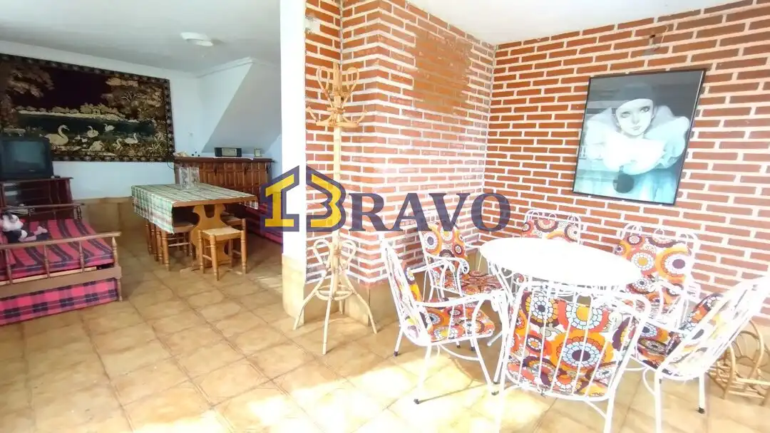 Casa o xalet en venda en Medina de Pomar amb Calefacció, Jardí privat i Piscina