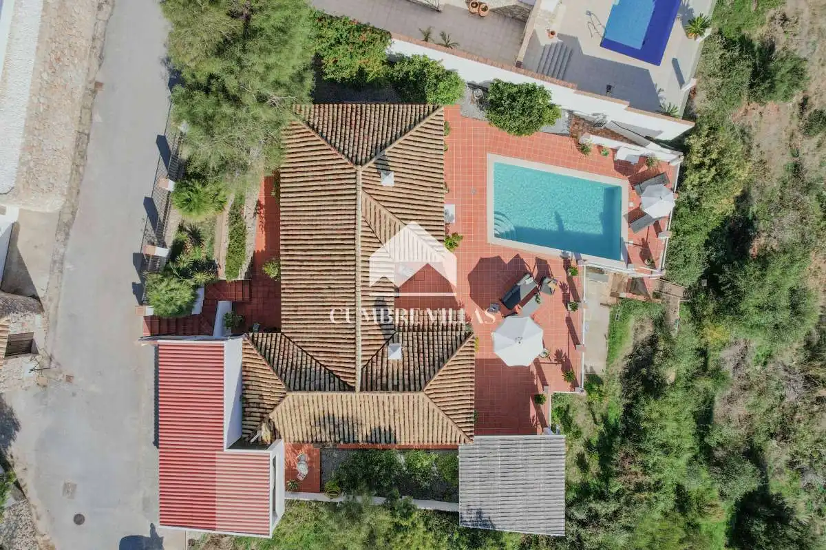 Vista exterior de Casa o xalet en venda en Almuñécar amb Jardí privat, Terrassa i Traster