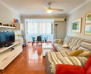 Sala d'estar de Pis en venda en Benidorm amb Aire condicionat, Calefacció i Terrassa