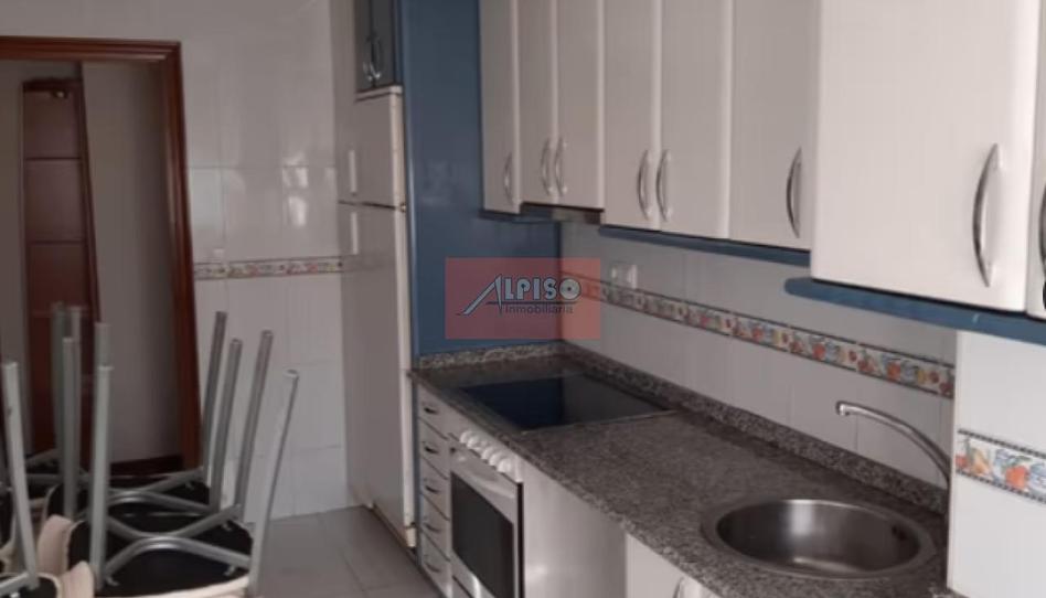 Foto 1 de Pis en venda a Avenida de Santiago, Ventiun, Ourense