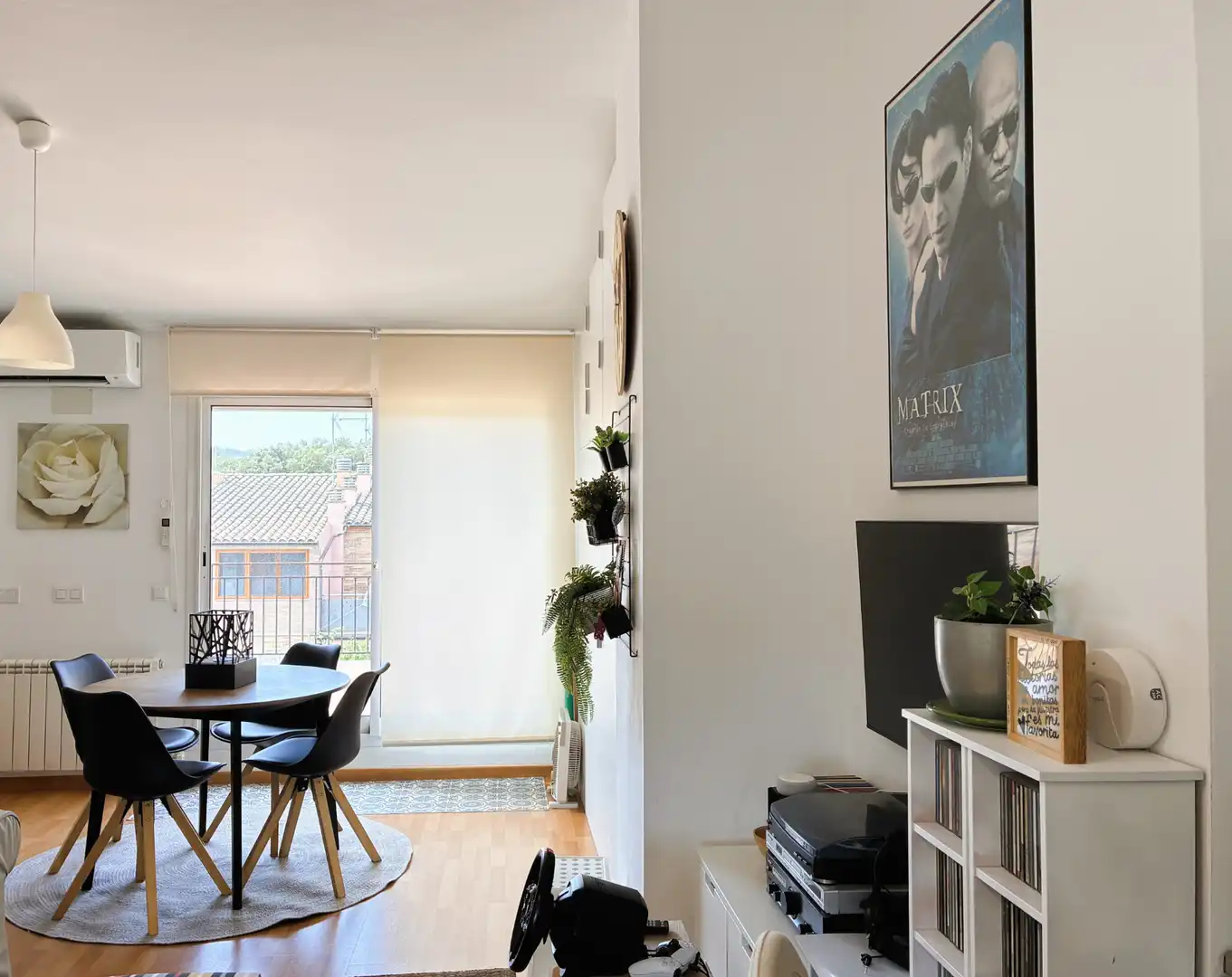 Sala de estar de Casa o chalet en venta en Celrà con Aire acondicionado, Calefacción y Jardín privado