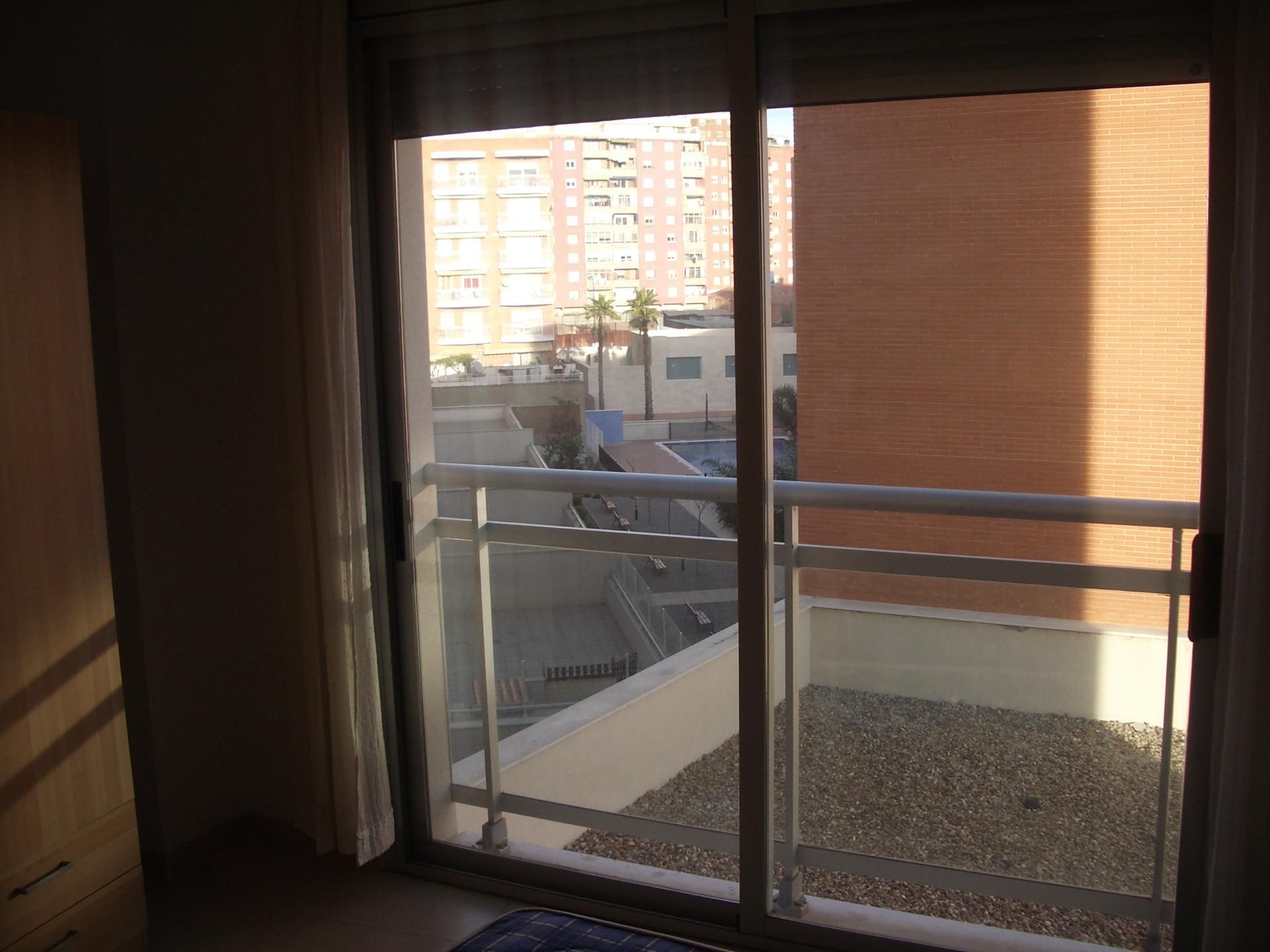 Bedroom of Flat for sale in Reus  with Swimming Pool, Balcony and Community pool