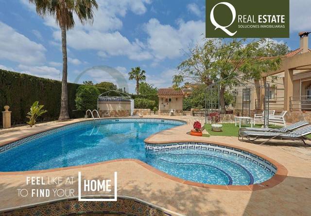 Casa-chalet en Venta en Calle Calle Caligua en Villafranqueza