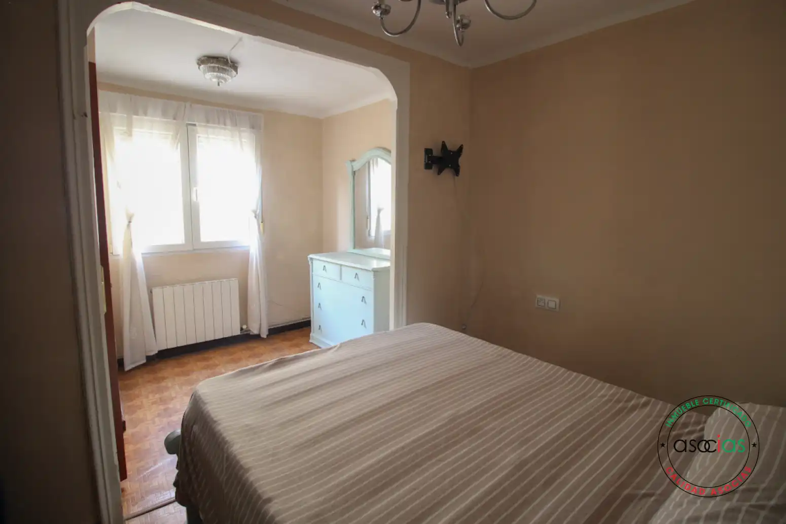 Habitación de Ático en venta en Gijón  con Calefacción y Trastero