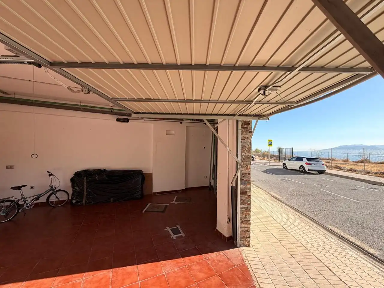Parking de Casa adosada en venta en Málaga con Aire acondicionado, Jardín privado y Parquet